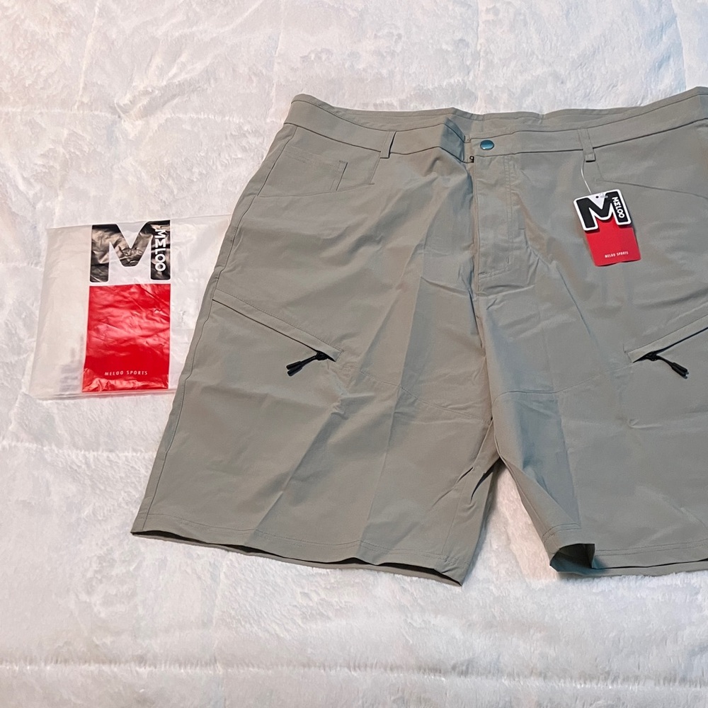 Men's Cargo Shorts in Gray